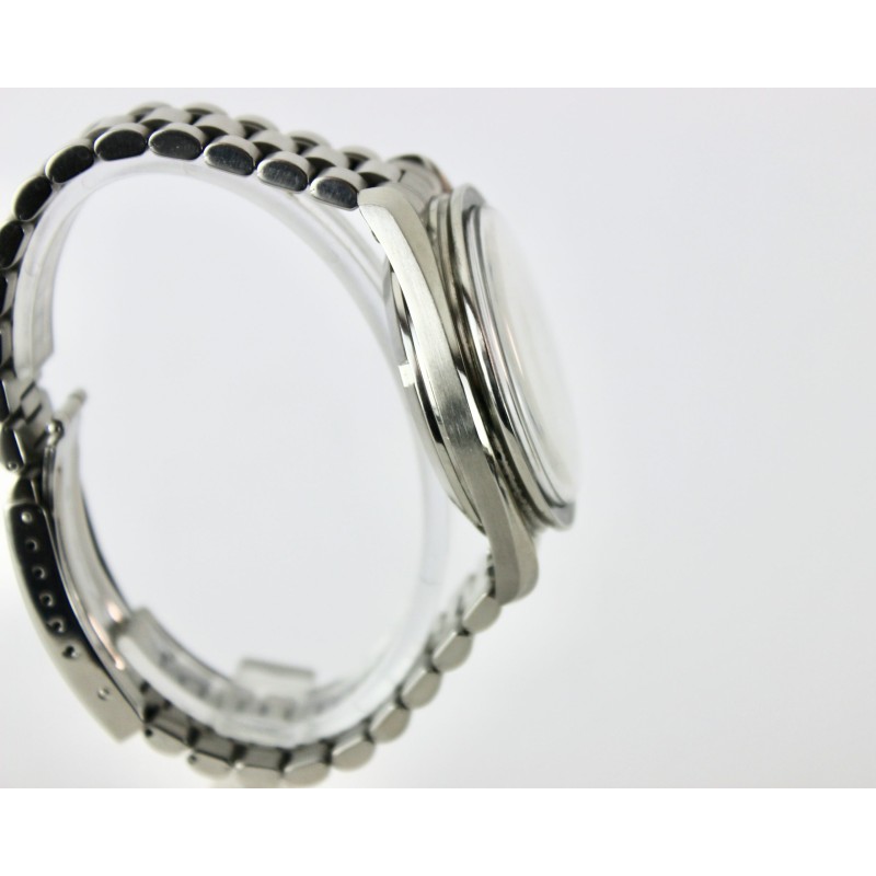 Omega Speedmaster Moonwatch