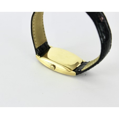 Omega Constellation Tonneau