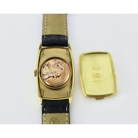 Omega Constellation Tonneau
